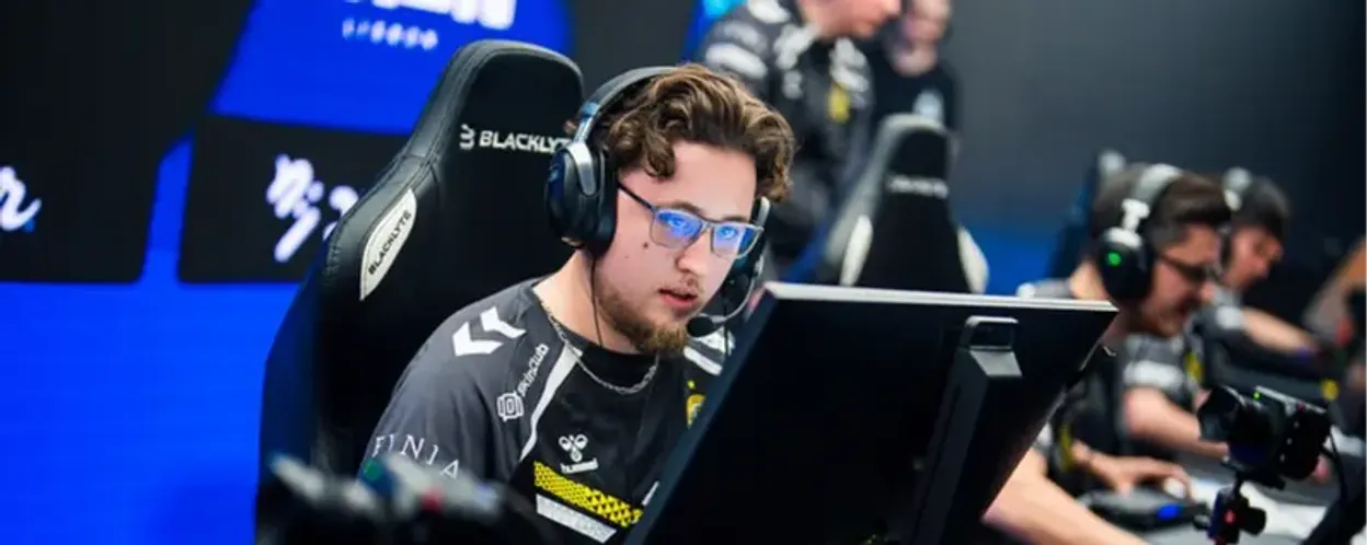 白桦杯赛事：Liquid战队EliGE稳定发挥挺进半决赛