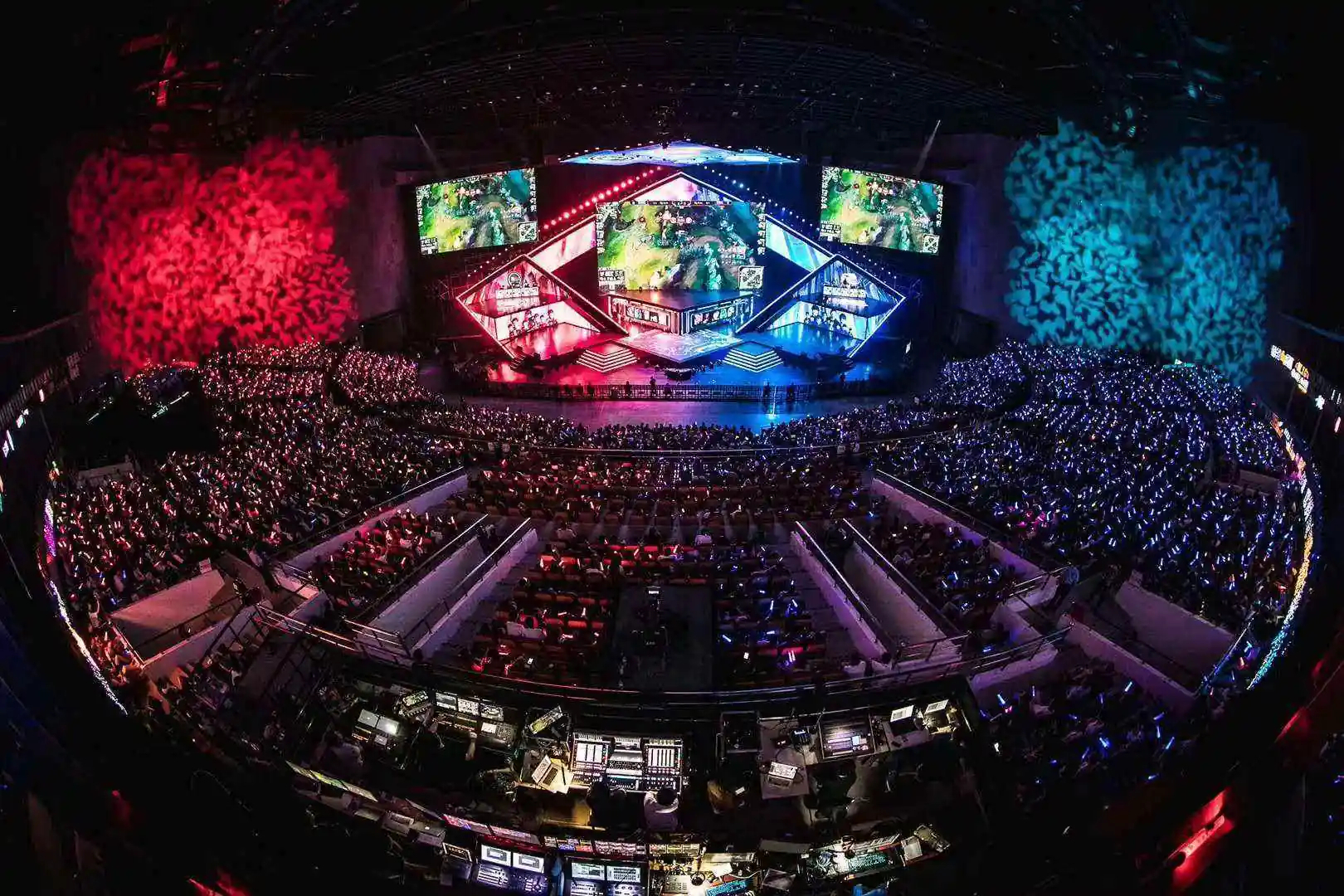 下路生态变革，软辅与硬辅在LOL全球总决赛的博弈